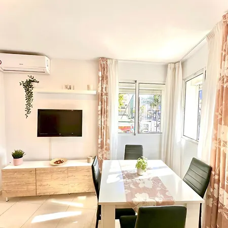 Apartamentos J&K Torremolinos Exterior photo
