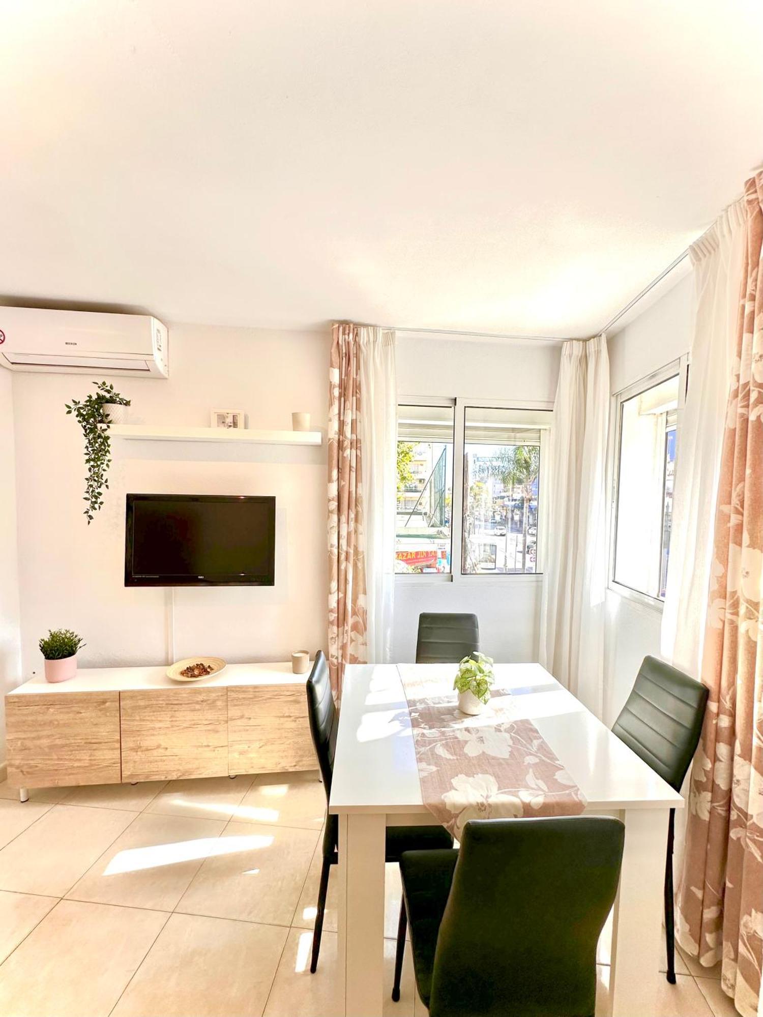 J&k Apartment *